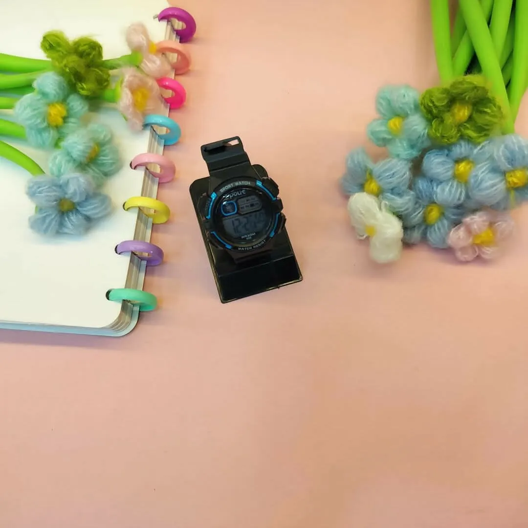 Classy Colorfulll Wristwatch for the Fashion (Multicolors)