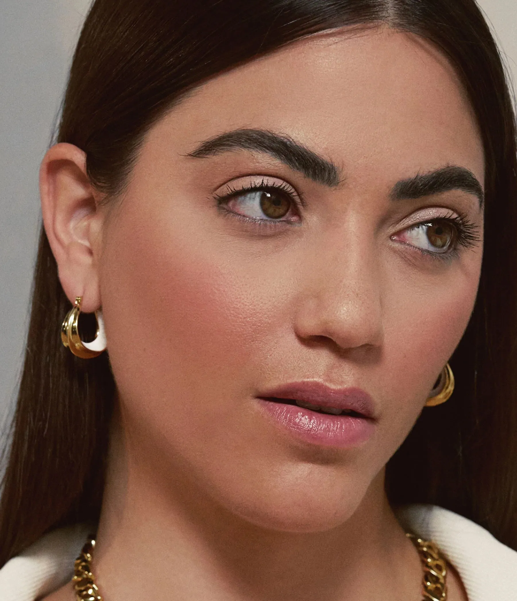 Enamel Sculptured Hoops Gold/White