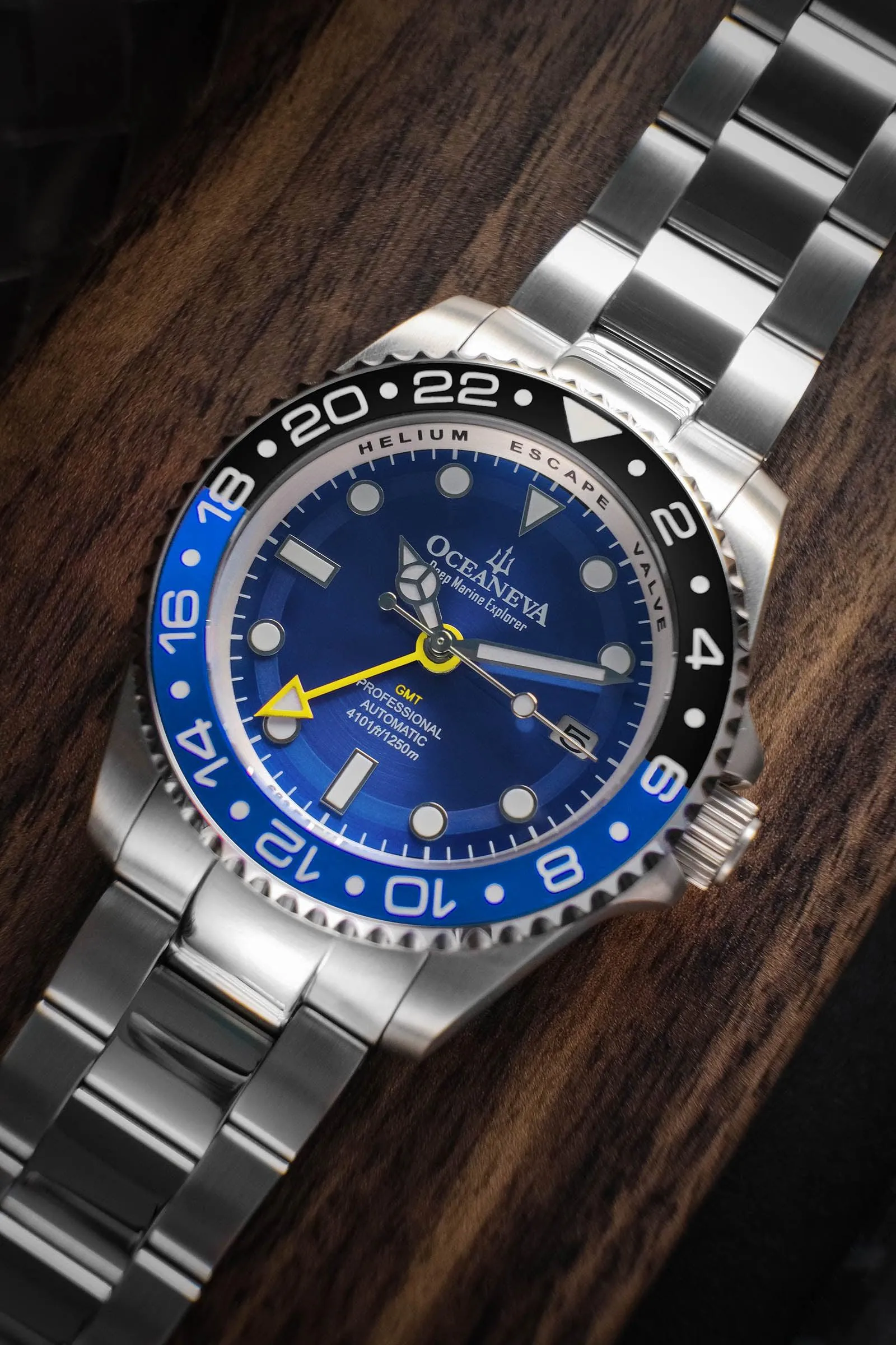 Oceaneva Men's GMT Automatic Deep Marine Explorer 1250M Pro Diver Blue Dial Watch
