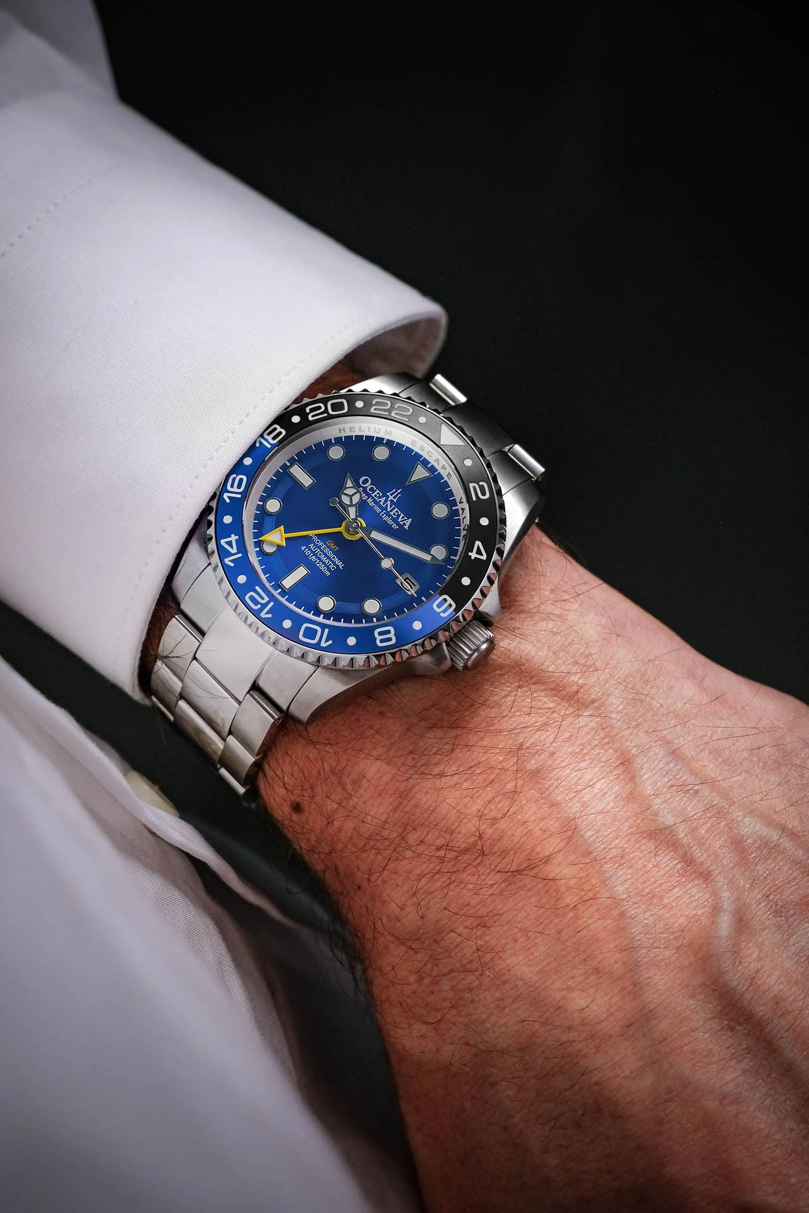 Oceaneva Men's GMT Automatic Deep Marine Explorer 1250M Pro Diver Blue Dial Watch