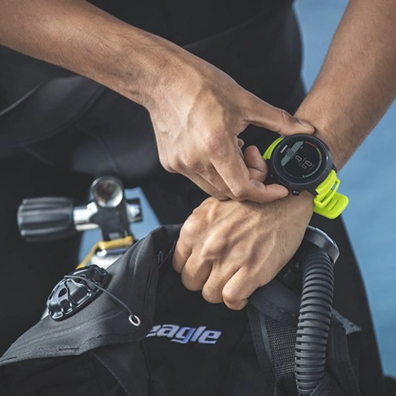 Suunto שעון צלילה עומק 100 מטר דגם D5